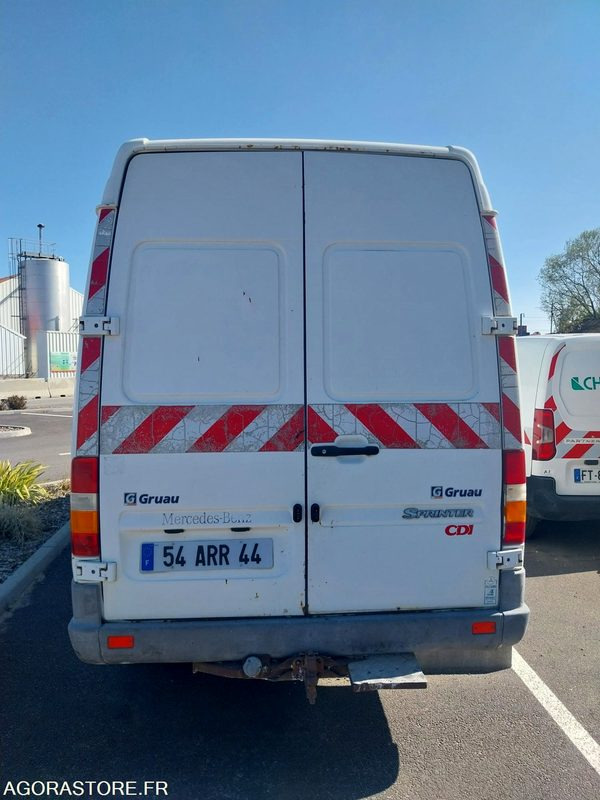 MERCEDES SPRINTER - 2001 / 295939 KM (SLM17264) - Furgon: obrázok 3 MERCEDES SPRINTER - 2001 / 295939 KM (SLM17264) - Furgon: obrázok 3