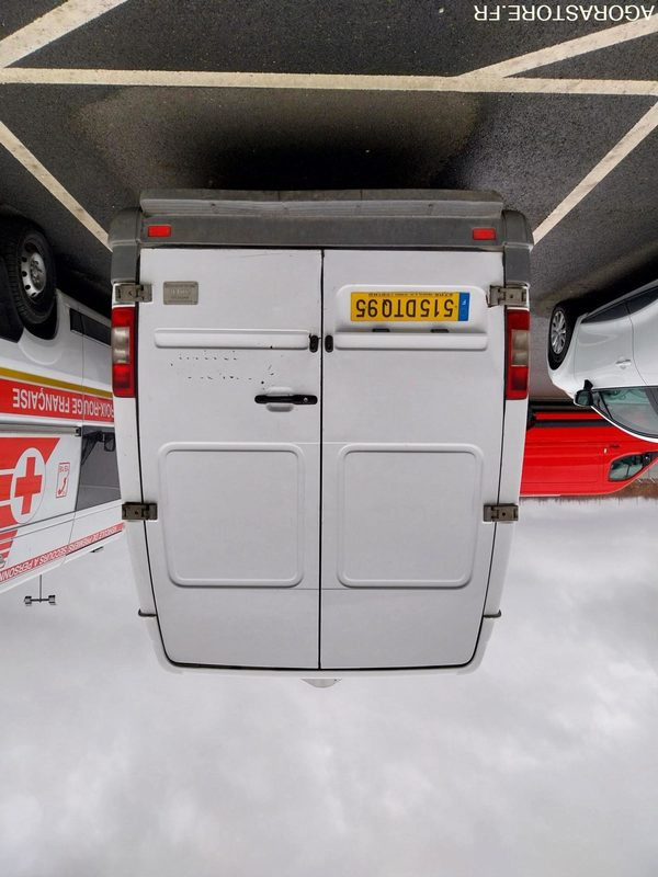 MERCEDES Sprinter 411CDI Fourgon L4 VASP 2004 148238Km ROULANT PRO UNIQUEMENT - Furgon: obrázok 5 MERCEDES Sprinter 411CDI Fourgon L4 VASP 2004 148238Km ROULANT PRO UNIQUEMENT - Furgon: obrázok 5