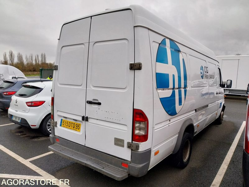 MERCEDES Sprinter 411CDI Fourgon L4 VASP 2004 148238Km ROULANT PRO UNIQUEMENT - Furgon: obrázok 3 MERCEDES Sprinter 411CDI Fourgon L4 VASP 2004 148238Km ROULANT PRO UNIQUEMENT - Furgon: obrázok 3