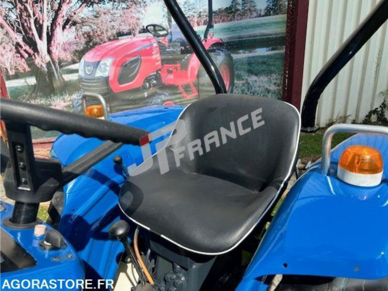 MICROTRACTEUR ISEKI 16CV 2 ROUES MOTRICES DIESEL 970H DANS L'ETAT ROULANT - Traktor: obrázok 4 MICROTRACTEUR ISEKI 16CV 2 ROUES MOTRICES DIESEL 970H DANS L'ETAT ROULANT - Traktor: obrázok 4