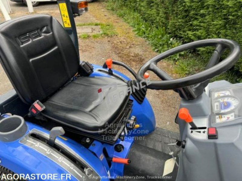 MICROTRACTEUR ISEKI 3185 16CV BOITE MECA ROUES GAZON CARTE GRISE - Traktor: obrázok 2 MICROTRACTEUR ISEKI 3185 16CV BOITE MECA ROUES GAZON CARTE GRISE - Traktor: obrázok 2