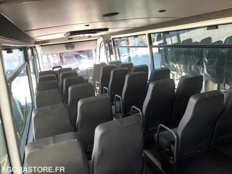 MINI-BUS MERCEDES VARIO - 127178 kms - 2000 - Minibus, Mikrobus: obrázok 5 MINI-BUS MERCEDES VARIO - 127178 kms - 2000 - Minibus, Mikrobus: obrázok 5