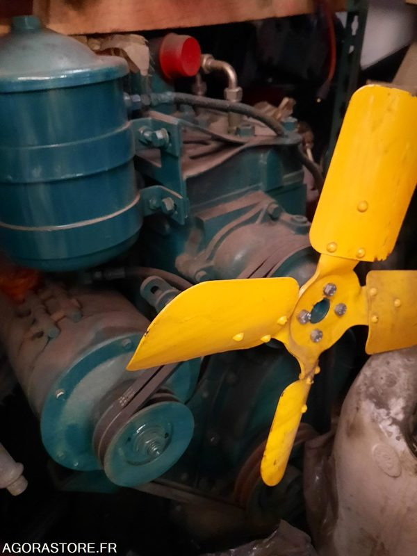 MOTEUR ESSENCE JEEP WILLIS M201 24V - NEUF COMPLET - Nástroj/ Vybavenie: obrázok 1 MOTEUR ESSENCE JEEP WILLIS M201 24V - NEUF COMPLET - Nástroj/ Vybavenie: obrázok 1