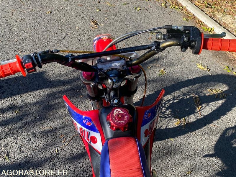MOTO-CROSS-DIRT-APOLLO-140CC - Motocykel: obrázok 4 MOTO-CROSS-DIRT-APOLLO-140CC - Motocykel: obrázok 4