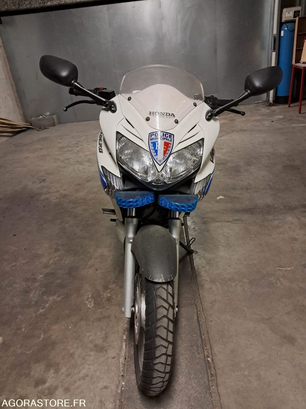MOTO HONDA VARADERO 125 - Motocykel: obrázok 3 MOTO HONDA VARADERO 125 - Motocykel: obrázok 3