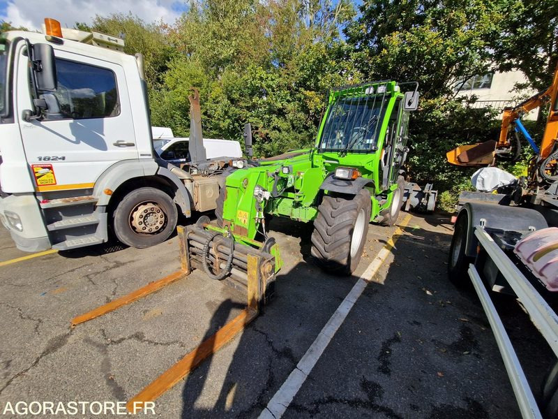 Merlo TF 42.7 CS - 2018 - 4931 - FB681VE - Teleskopický nakladač: obrázok 2 Merlo TF 42.7 CS - 2018 - 4931 - FB681VE - Teleskopický nakladač: obrázok 2
