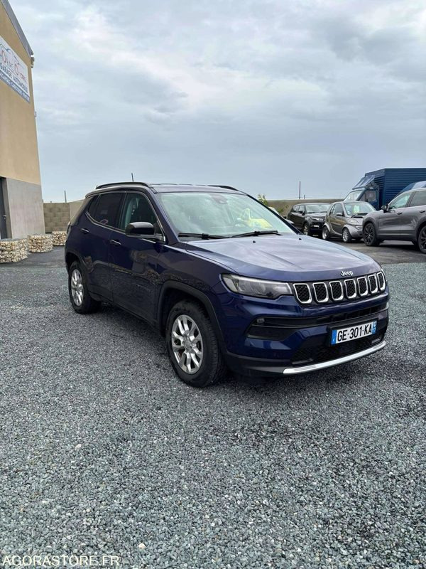 NIORT- JEEP COMPASS 1.3 HYBRID RECHARGEABLE 4X4 190CV FULL OPTIONS - Automobil: obrázok 2 NIORT- JEEP COMPASS 1.3 HYBRID RECHARGEABLE 4X4 190CV FULL OPTIONS - Automobil: obrázok 2