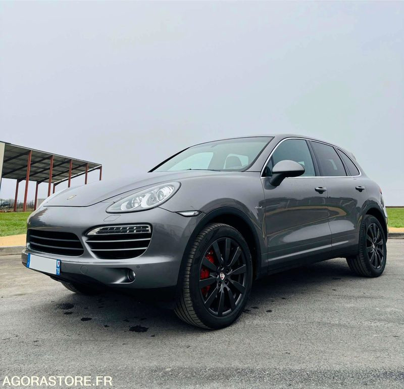 NIORT - PORSCHE CAYENNE 3.0 V6 - 2012 - 42 000 KM - Automobil: obrázok 2 NIORT - PORSCHE CAYENNE 3.0 V6 - 2012 - 42 000 KM - Automobil: obrázok 2