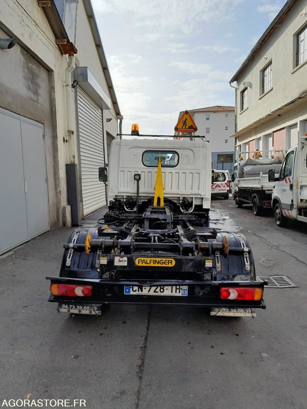 NISSAN CABSTAR POLYBENNE - Dodávka sklápač: obrázok 3 NISSAN CABSTAR POLYBENNE - Dodávka sklápač: obrázok 3