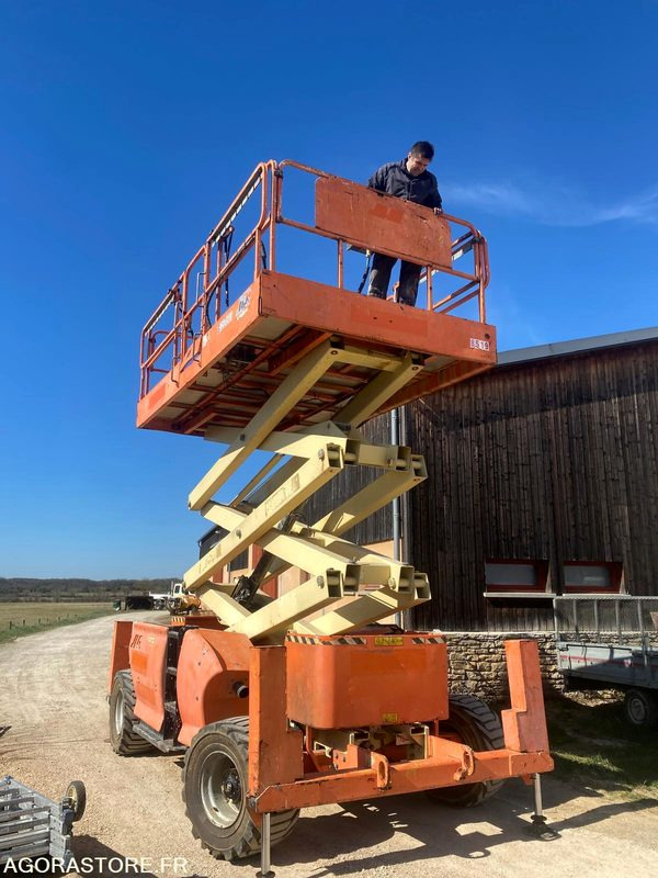 Nacelle JLG 3394RT - Samohybná plošiny: obrázok 1 Nacelle JLG 3394RT - Samohybná plošiny: obrázok 1