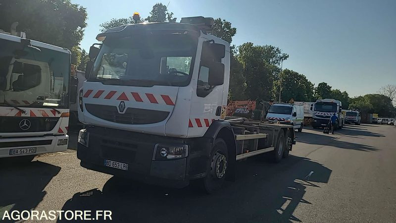 BD 653 LR - RENAULT PREMIUM 380 - 2010 - 566765KM - Nákladné auto: obrázok 2 BD 653 LR - RENAULT PREMIUM 380 - 2010 - 566765KM - Nákladné auto: obrázok 2