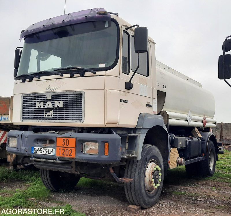 CAMION CITERNE 4x4 - MAN 19.343 - 524 755 KM (P2101604) - Nákladné auto: obrázok 3 CAMION CITERNE 4x4 - MAN 19.343 - 524 755 KM (P2101604) - Nákladné auto: obrázok 3