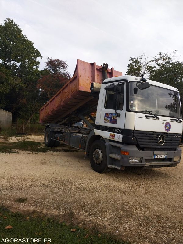 CAMION MERCEDES AMPLIROLL - 2002 - 766 000km - Nákladné auto: obrázok 1 CAMION MERCEDES AMPLIROLL - 2002 - 766 000km - Nákladné auto: obrázok 1