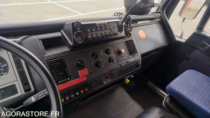 Leasing MAN LE220B - 2002 - 9858QD11 MAN LE220B - 2002 - 9858QD11: obrázok 8 Leasing MAN LE220B - 2002 - 9858QD11 MAN LE220B - 2002 - 9858QD11: obrázok 8