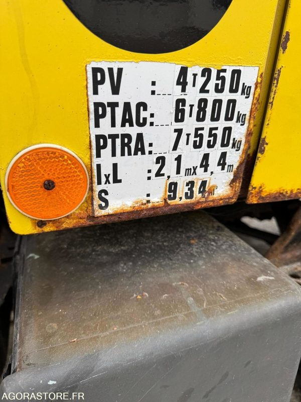 Mercedes Benz UNIMOG 1000 - 1982 - 30960kms - Nákladné auto: obrázok 4 Mercedes Benz UNIMOG 1000 - 1982 - 30960kms - Nákladné auto: obrázok 4