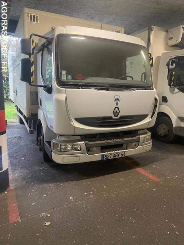 POID LOURD Renault Premium - Nákladné auto: obrázok 1 POID LOURD Renault Premium - Nákladné auto: obrázok 1