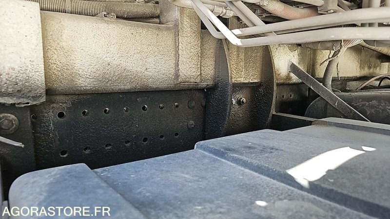 POMPE A BETON MERCEDES ACTROS - 2003 - EXCLUSIVEMENT POUR EXPORT - Nákladné auto: obrázok 5 POMPE A BETON MERCEDES ACTROS - 2003 - EXCLUSIVEMENT POUR EXPORT - Nákladné auto: obrázok 5
