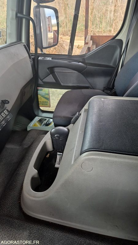 Porteur frigo Volvo FE 260 - Nákladné auto: obrázok 5 Porteur frigo Volvo FE 260 - Nákladné auto: obrázok 5