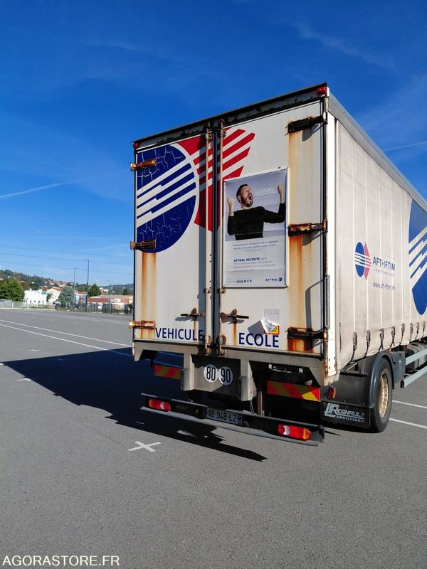 RENAULT midlum 240 - 2009 - 301686 Kms - Nákladné auto: obrázok 3 RENAULT midlum 240 - 2009 - 301686 Kms - Nákladné auto: obrázok 3