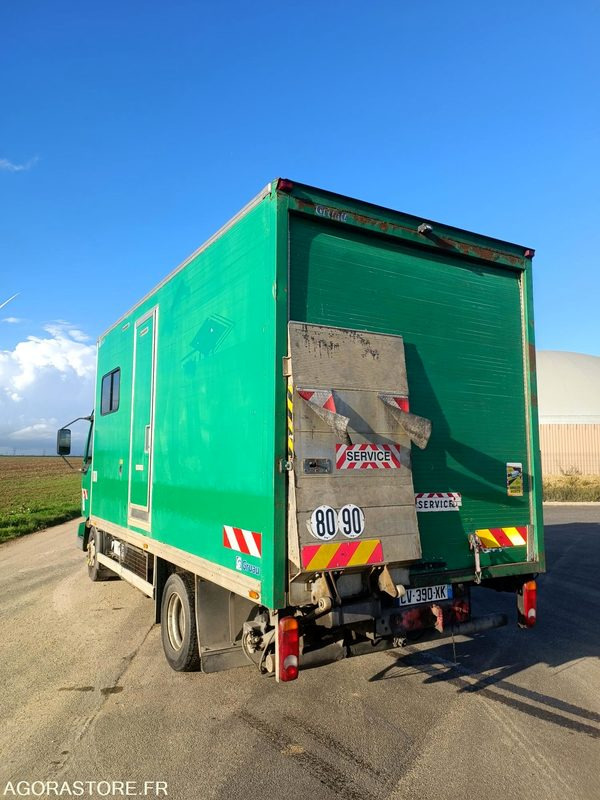 Renault Midlum 180 dci - VASP Base vie - 9 places - NON ROULANT - Nákladné auto: obrázok 2 Renault Midlum 180 dci - VASP Base vie - 9 places - NON ROULANT - Nákladné auto: obrázok 2