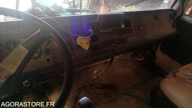 Renault Poids lourd G230 - 1985 - 564616KM - Nákladné auto: obrázok 5 Renault Poids lourd G230 - 1985 - 564616KM - Nákladné auto: obrázok 5