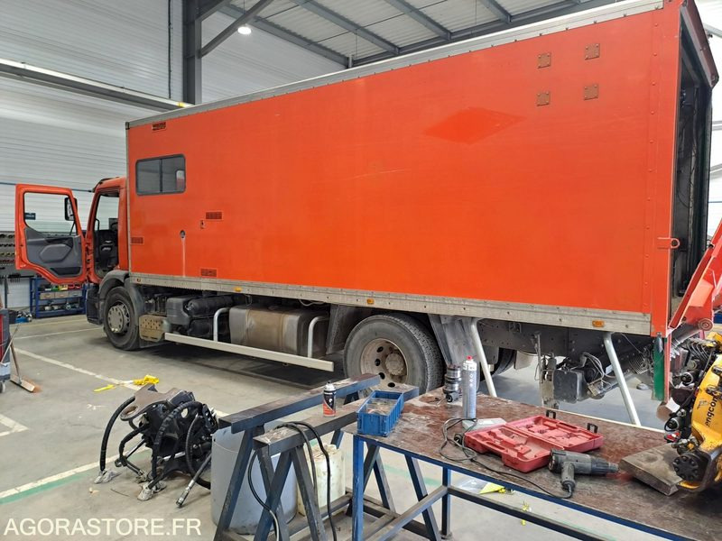 Renault Premium - 2002 - 245200kms (P2001104) - Nákladné auto: obrázok 2 Renault Premium - 2002 - 245200kms (P2001104) - Nákladné auto: obrázok 2