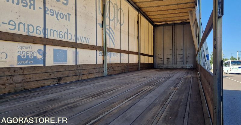 Remorque 3 essieux SAMRO - Náves: obrázok 1 Remorque 3 essieux SAMRO - Náves: obrázok 1