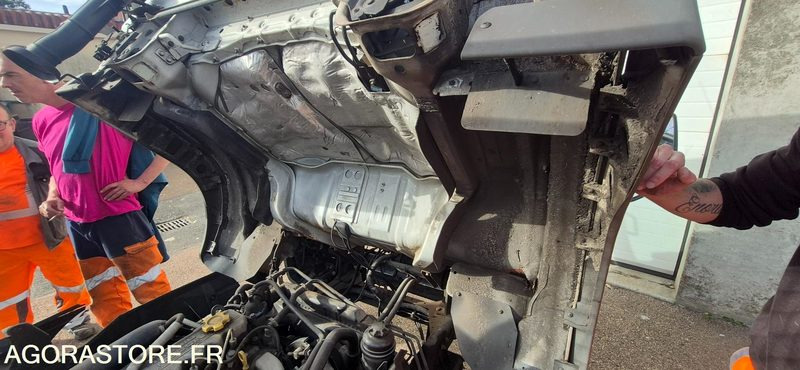 Nissan Cabstar - Dodávka sklápač: obrázok 3 Nissan Cabstar - Dodávka sklápač: obrázok 3