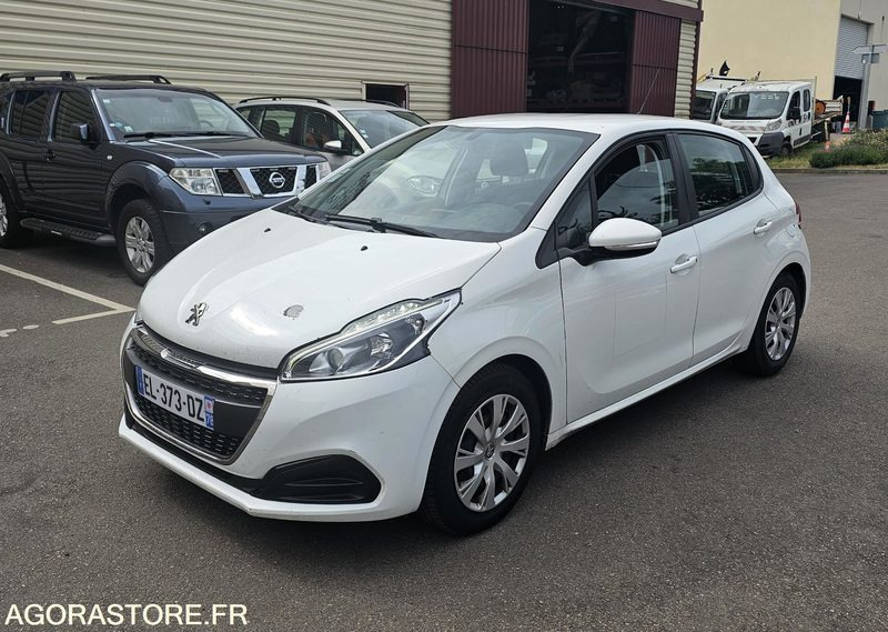 PEUGEOT 208 - 2017 - 111 409Kms - ESSENCE - Automobil: obrázok 3 PEUGEOT 208 - 2017 - 111 409Kms - ESSENCE - Automobil: obrázok 3