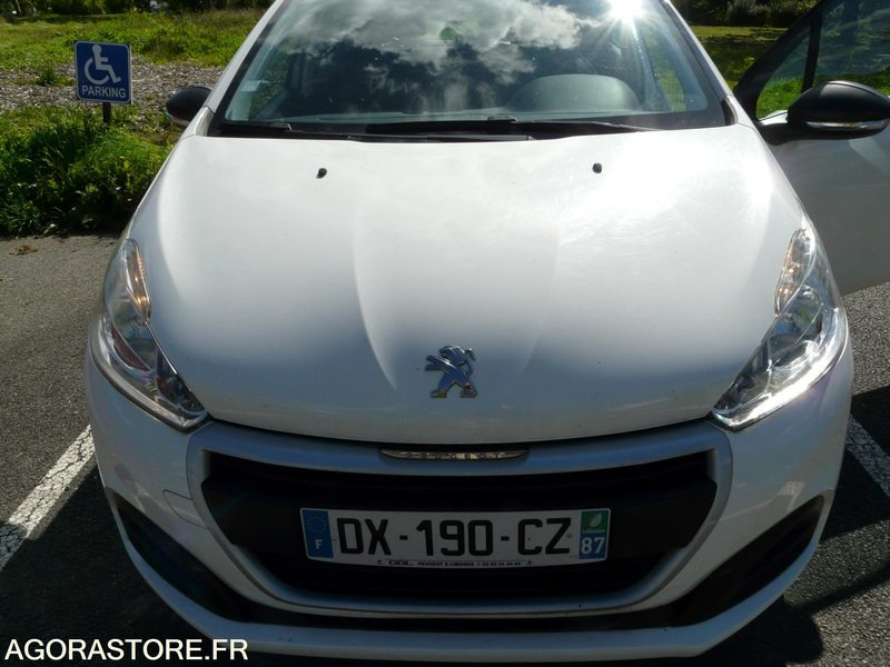PEUGEOT 208 DX190CZ - Automobil: obrázok 1 PEUGEOT 208 DX190CZ - Automobil: obrázok 1