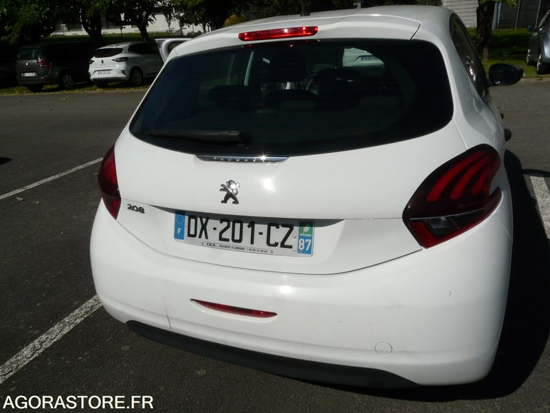 PEUGEOT 208 DX201CZ - Automobil: obrázok 3 PEUGEOT 208 DX201CZ - Automobil: obrázok 3