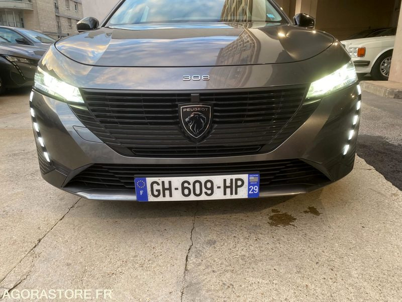 PEUGEOT 308 III (P5) SW 1.5 BlueHDi 16V EAT8 S&S 130 Boîte automatique PAS TVA - Kombi: obrázok 4 PEUGEOT 308 III (P5) SW 1.5 BlueHDi 16V EAT8 S&S 130 Boîte automatique PAS TVA - Kombi: obrázok 4