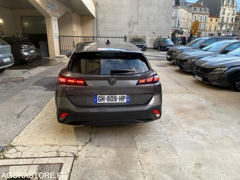 PEUGEOT 308 III (P5) SW 1.5 BlueHDi 16V EAT8 S&S 130 Boîte automatique PAS TVA - Kombi: obrázok 5 PEUGEOT 308 III (P5) SW 1.5 BlueHDi 16V EAT8 S&S 130 Boîte automatique PAS TVA - Kombi: obrázok 5