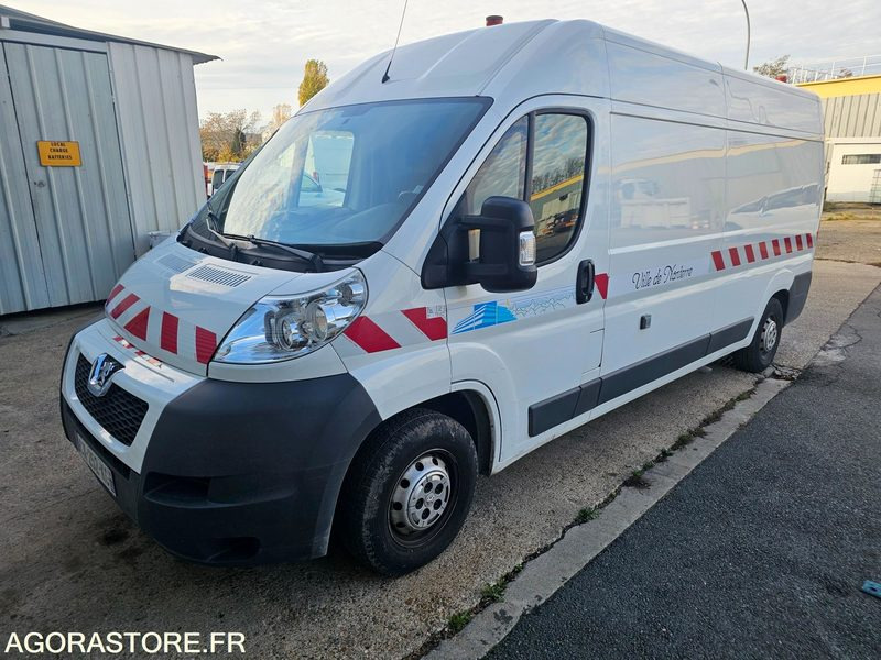 PEUGEOT BOXER - 2013 - 65748KM - CX252KC - Furgon: obrázok 1 PEUGEOT BOXER - 2013 - 65748KM - CX252KC - Furgon: obrázok 1
