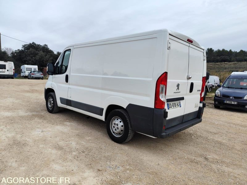 PEUGEOT BOXER L1H1 2.0 BlueHDi 110CH - 2017 - 239000KMS - Malá dodávka: obrázok 3 PEUGEOT BOXER L1H1 2.0 BlueHDi 110CH - 2017 - 239000KMS - Malá dodávka: obrázok 3