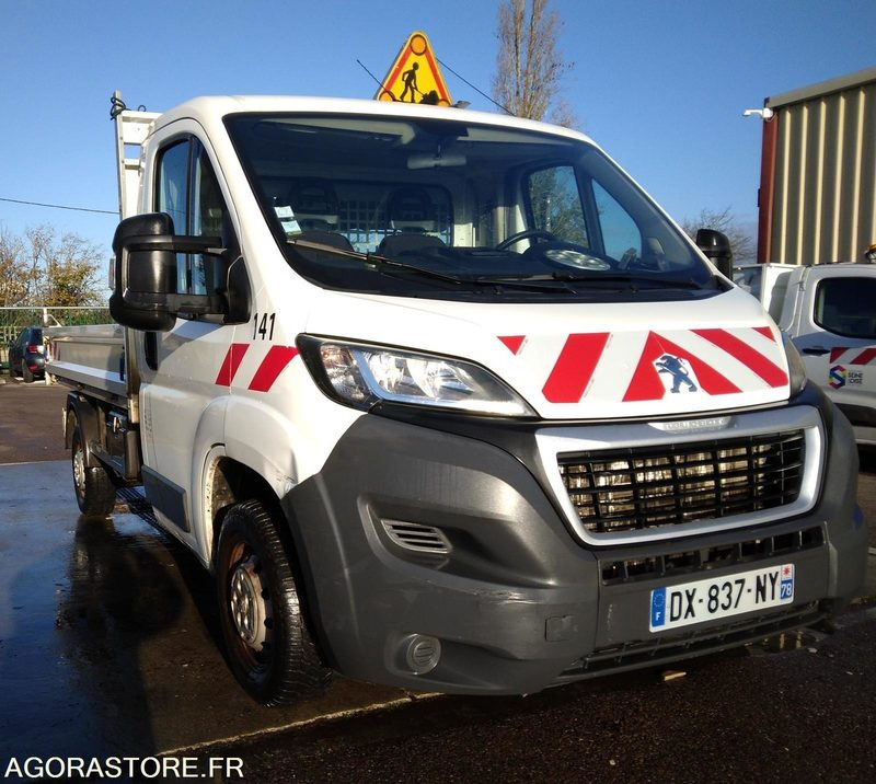 PEUGEOT BOXER benne basculante - 2015 - 112006 km - GAZOLE - Dodávka sklápač: obrázok 2 PEUGEOT BOXER benne basculante - 2015 - 112006 km - GAZOLE - Dodávka sklápač: obrázok 2