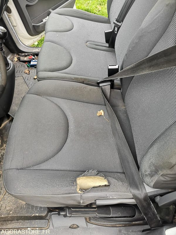 PEUGEOT FRIGORIFIQUE - Chladiarenská dodávka: obrázok 3 PEUGEOT FRIGORIFIQUE - Chladiarenská dodávka: obrázok 3