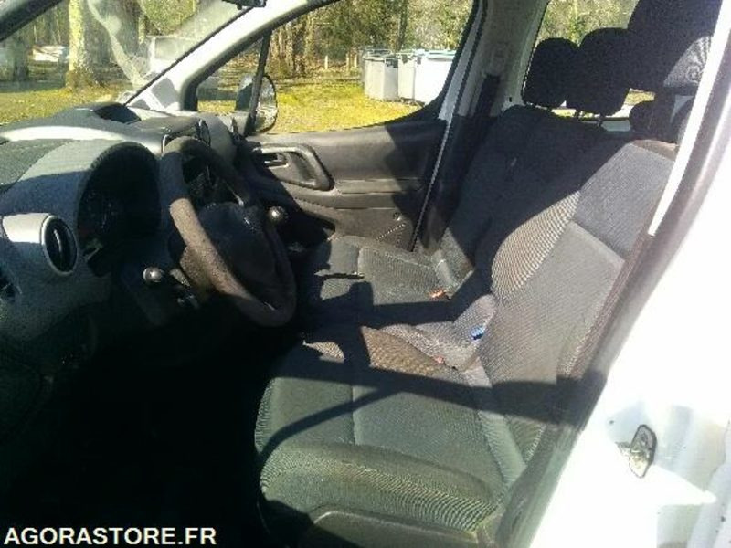 PEUGEOT Partner - 218886km - 2010 - Malá dodávka: obrázok 3 PEUGEOT Partner - 218886km - 2010 - Malá dodávka: obrázok 3