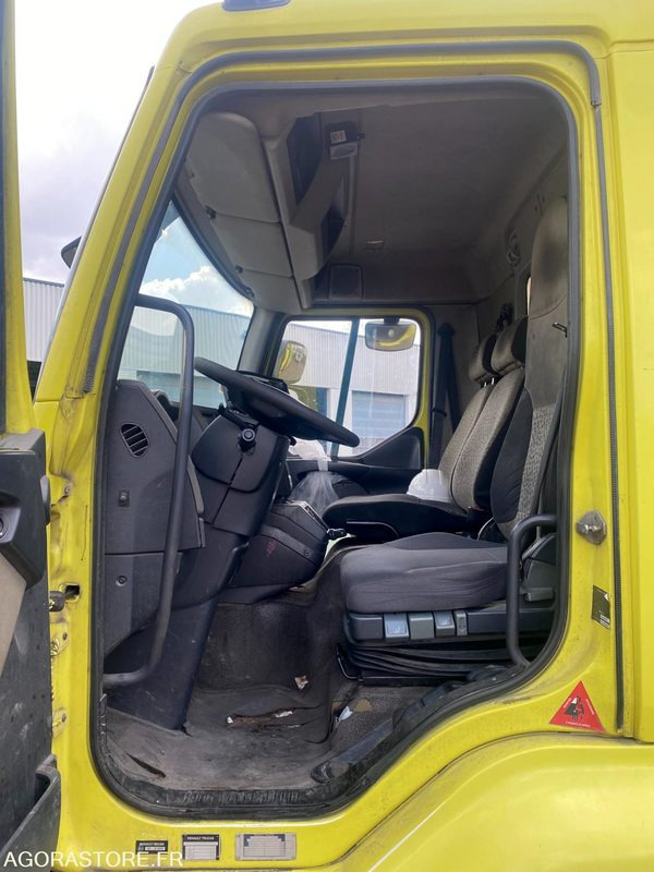 PORTEUR BOM 16T RENAULT FAUN -2012 / 252385 KM (4008) - Auto na odvoz odpadu: obrázok 4 PORTEUR BOM 16T RENAULT FAUN -2012 / 252385 KM (4008) - Auto na odvoz odpadu: obrázok 4