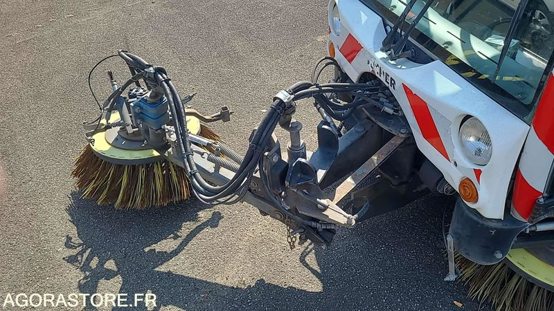 PRO 154 - CITYCAT 2020 - 47019KM - 2010 - Záhradná technika: obrázok 5 PRO 154 - CITYCAT 2020 - 47019KM - 2010 - Záhradná technika: obrázok 5