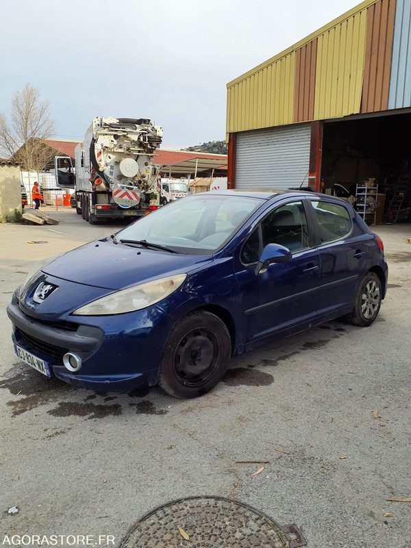 Peugeot 207 Diesel - 2008 - 419878 - Automobil: obrázok 3 Peugeot 207 Diesel - 2008 - 419878 - Automobil: obrázok 3