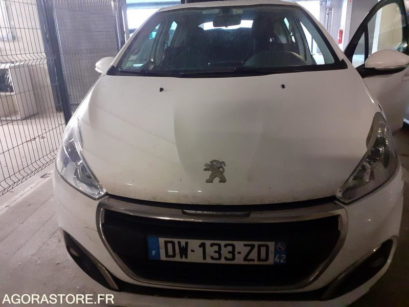 Peugeot 208 - 2015 - 195014kms - Automobil: obrázok 1 Peugeot 208 - 2015 - 195014kms - Automobil: obrázok 1