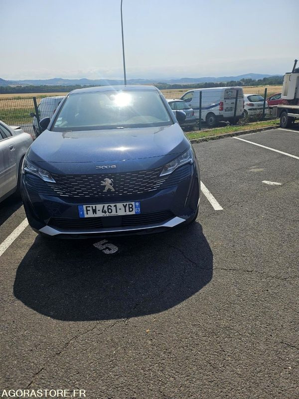 Peugeot 3008 Active Pack Blue HDI S&S EAT8 - 93929km - 2021 - SUV: obrázok 2 Peugeot 3008 Active Pack Blue HDI S&S EAT8 - 93929km - 2021 - SUV: obrázok 2