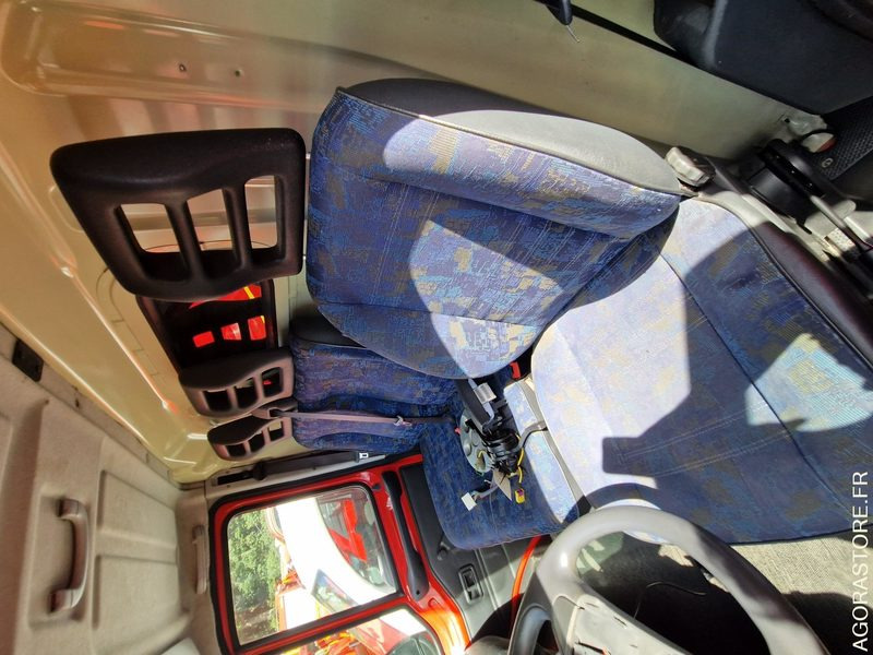 Peugeot Boxer- 2000 - 43336 - 3275XC27 - Furgon: obrázok 5 Peugeot Boxer- 2000 - 43336 - 3275XC27 - Furgon: obrázok 5