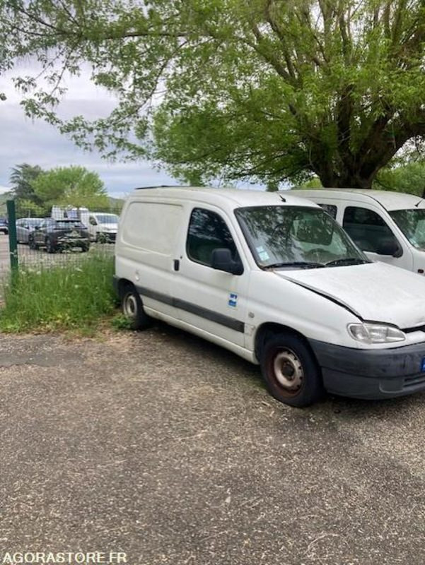 Peugeot Partner 1.9D - Malá dodávka: obrázok 2 Peugeot Partner 1.9D - Malá dodávka: obrázok 2