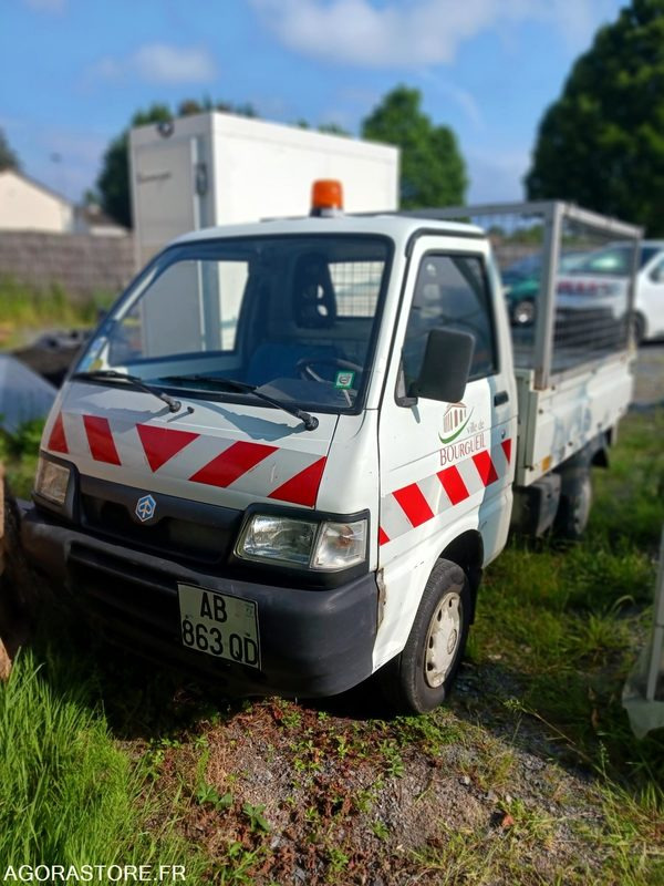 Piaggio Porter 90787 kms 2009 - Dodávka sklápač: obrázok 1 Piaggio Porter 90787 kms 2009 - Dodávka sklápač: obrázok 1