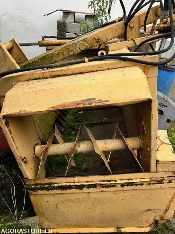 DESILEUSE LUCAS - Poľnohospodárske stroje: obrázok 3 DESILEUSE LUCAS - Poľnohospodárske stroje: obrázok 3