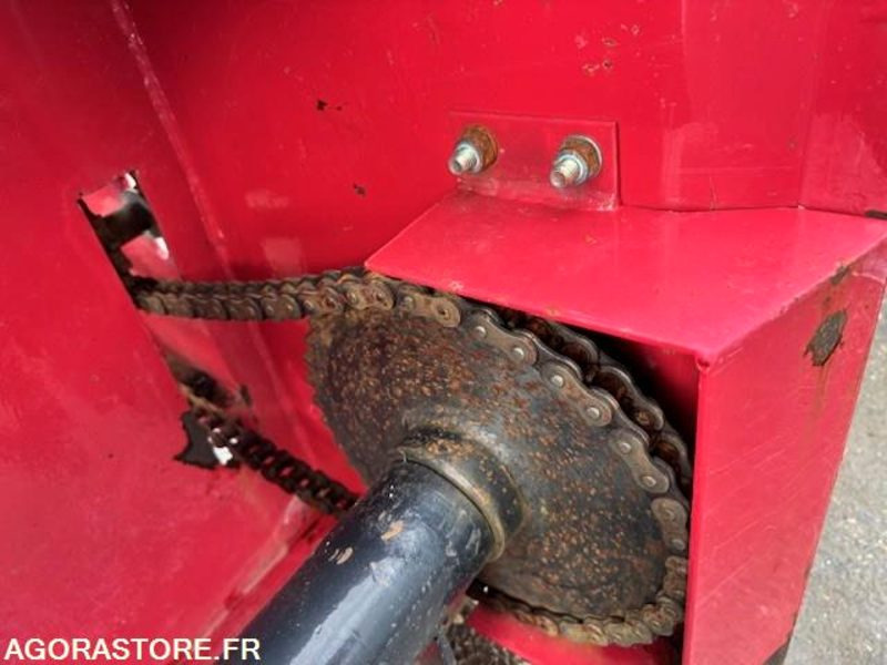FRAISE A NEIGE 3 POINTS 1400 MM - Poľnohospodárske stroje: obrázok 4 FRAISE A NEIGE 3 POINTS 1400 MM - Poľnohospodárske stroje: obrázok 4