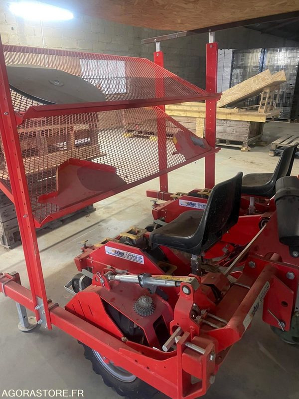 PLANTEUSE CHECCI&MAGLI - 2021 - TRES BON ETAT - Poľnohospodárske stroje: obrázok 1 PLANTEUSE CHECCI&MAGLI - 2021 - TRES BON ETAT - Poľnohospodárske stroje: obrázok 1