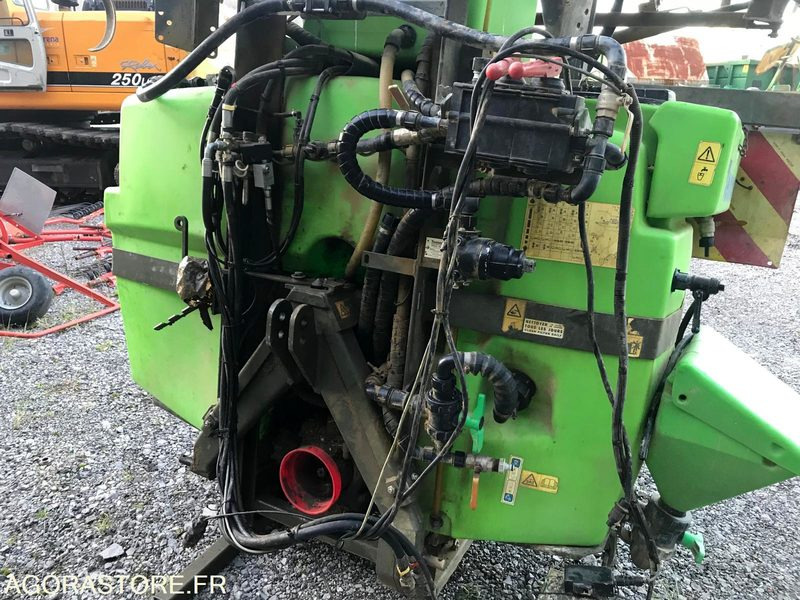 PULVERISATEUR TECNOMA - TX24 24HLE (année 2008) - Poľnohospodárske stroje: obrázok 5 PULVERISATEUR TECNOMA - TX24 24HLE (année 2008) - Poľnohospodárske stroje: obrázok 5